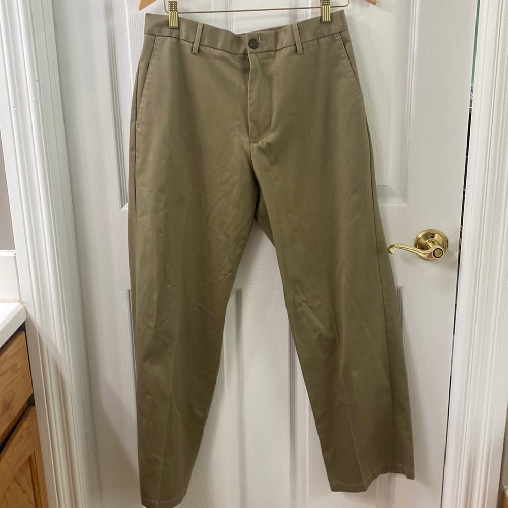 Men’s Classic Fit Dockers